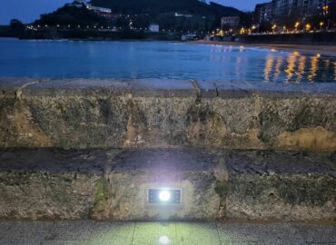 Las luminarias inalámbricas TESLEC alumbran los puertos de Bizkaia