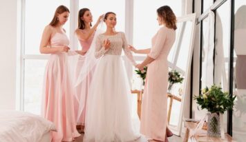 Moda para novios: tendencias en trajes, colores y complementos para ellos